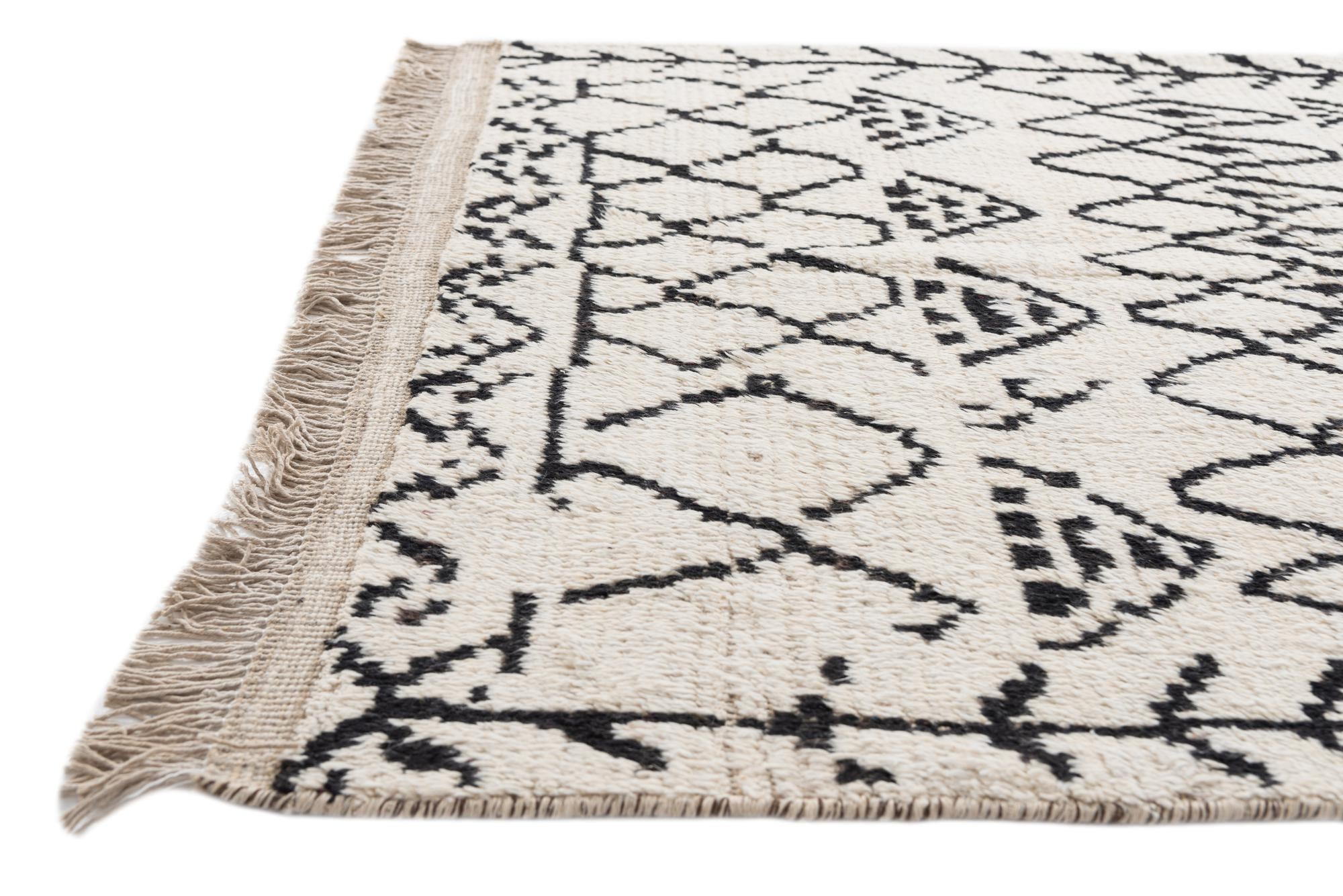 5' 1 x 7' 8 Hand Knotted Moroccan Wool Rug