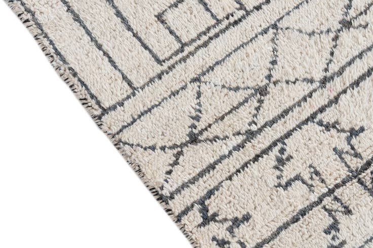 Detail image of 5' 2 x 7' 8 Hand Knotted Moroccan Wool Rug