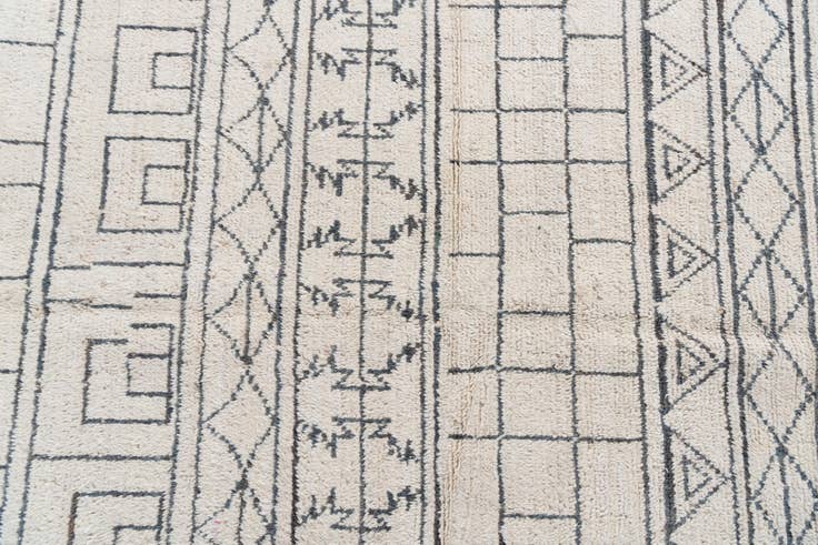 Detail image of 5' 2 x 7' 8 Hand Knotted Moroccan Wool Rug