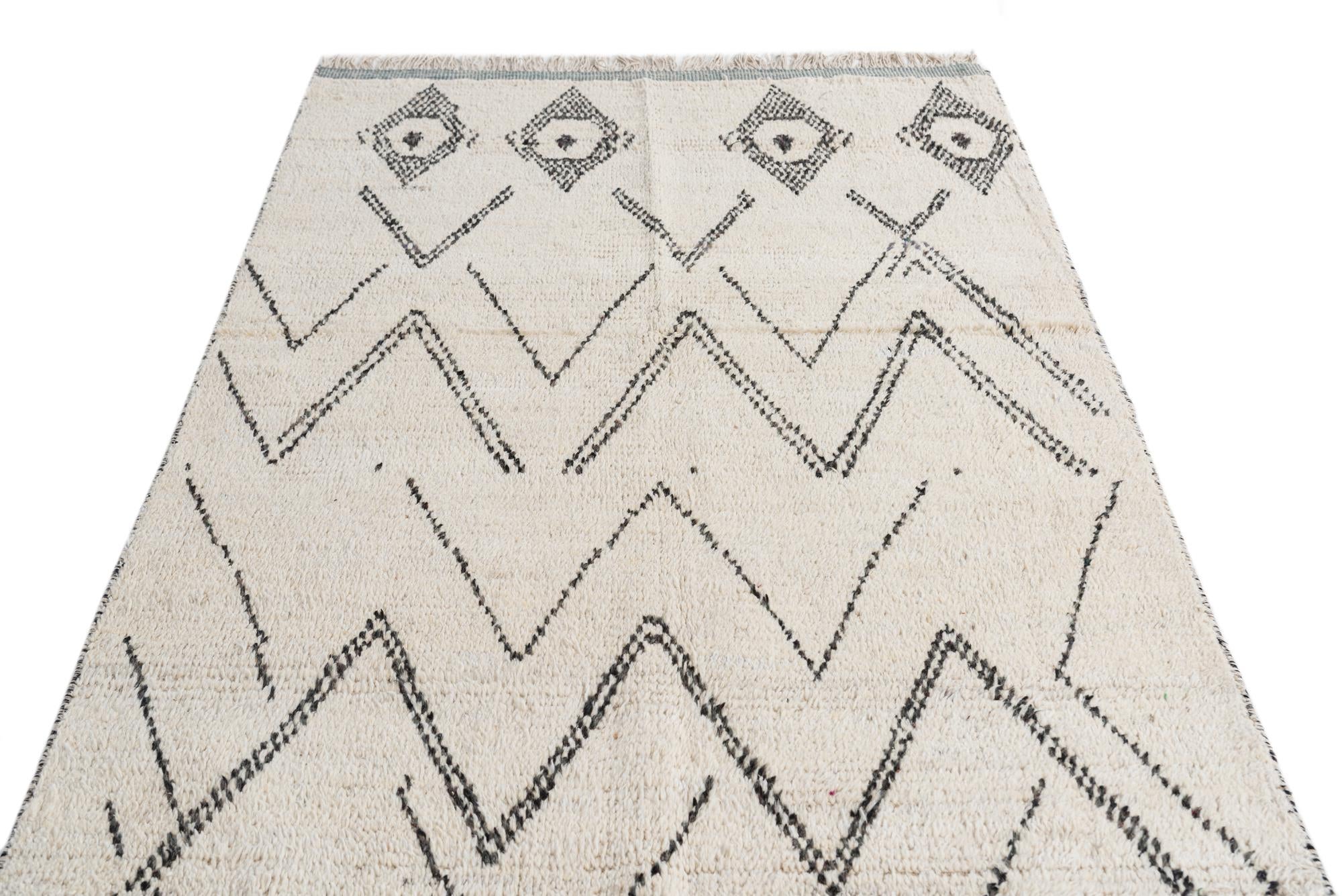 4' 1 x 6' 8 Hand Knotted Moroccan Wool Rug
