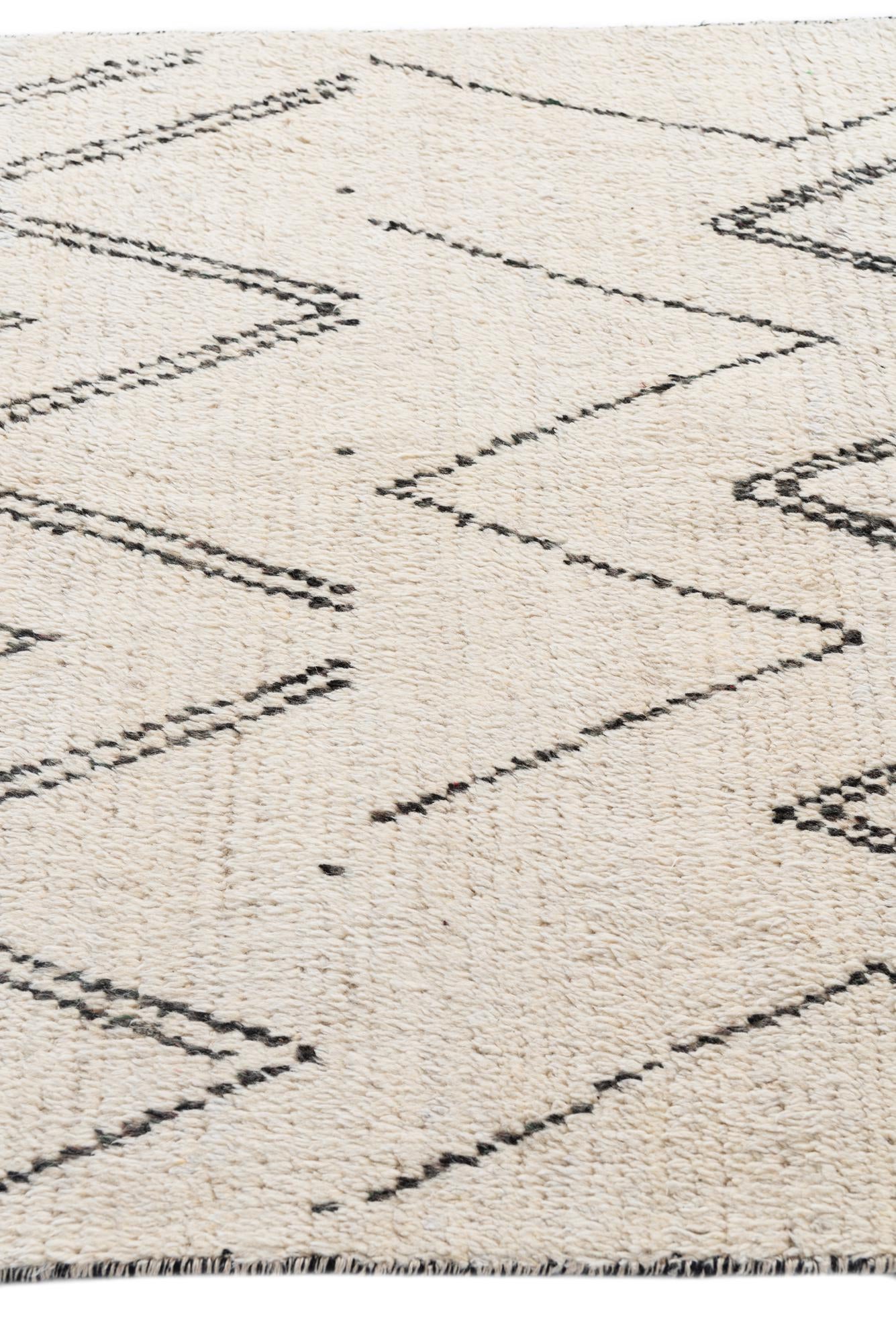 4' 1 x 6' 8 Hand Knotted Moroccan Wool Rug