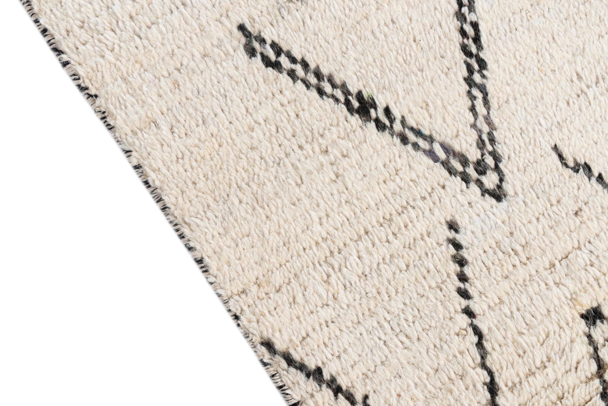 4' 1 x 6' 8 Hand Knotted Moroccan Wool Rug