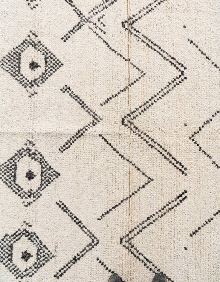 Detail image of 4' 1 x 6' 8  Hand Knotted Moroccan Wool Rug