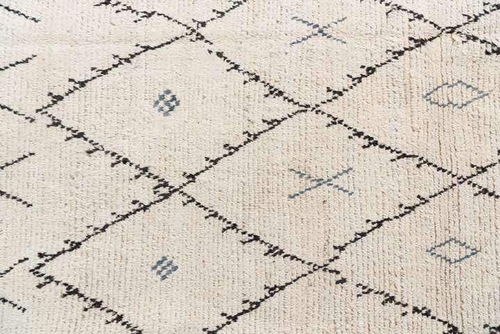 8' x 10' 8 Hand Knotted Moroccan Wool Rug