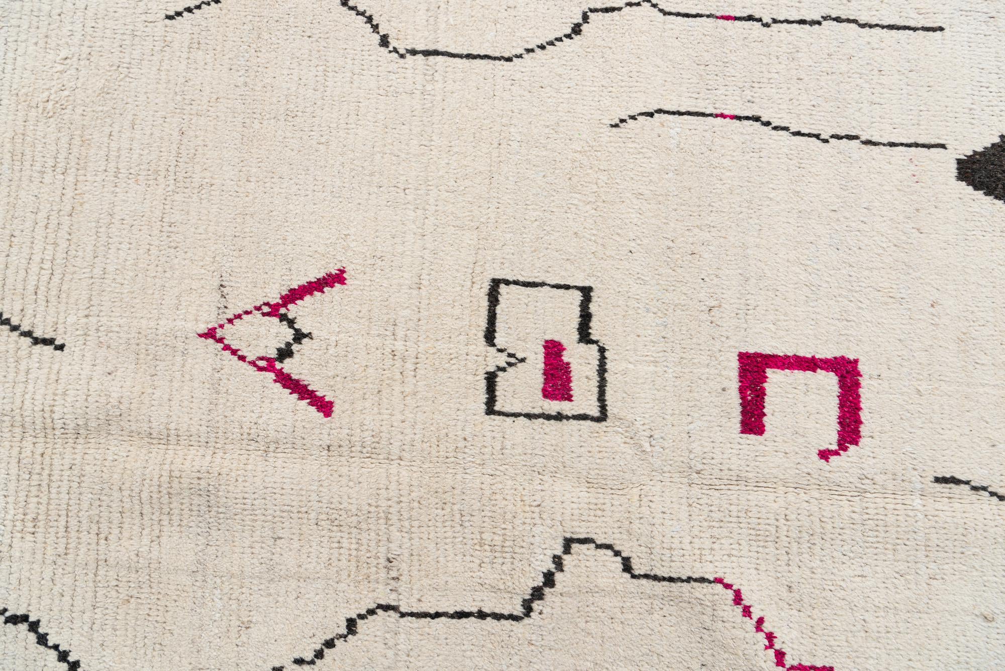 8' 2 x 10' 9 Hand Knotted Moroccan Wool Rug