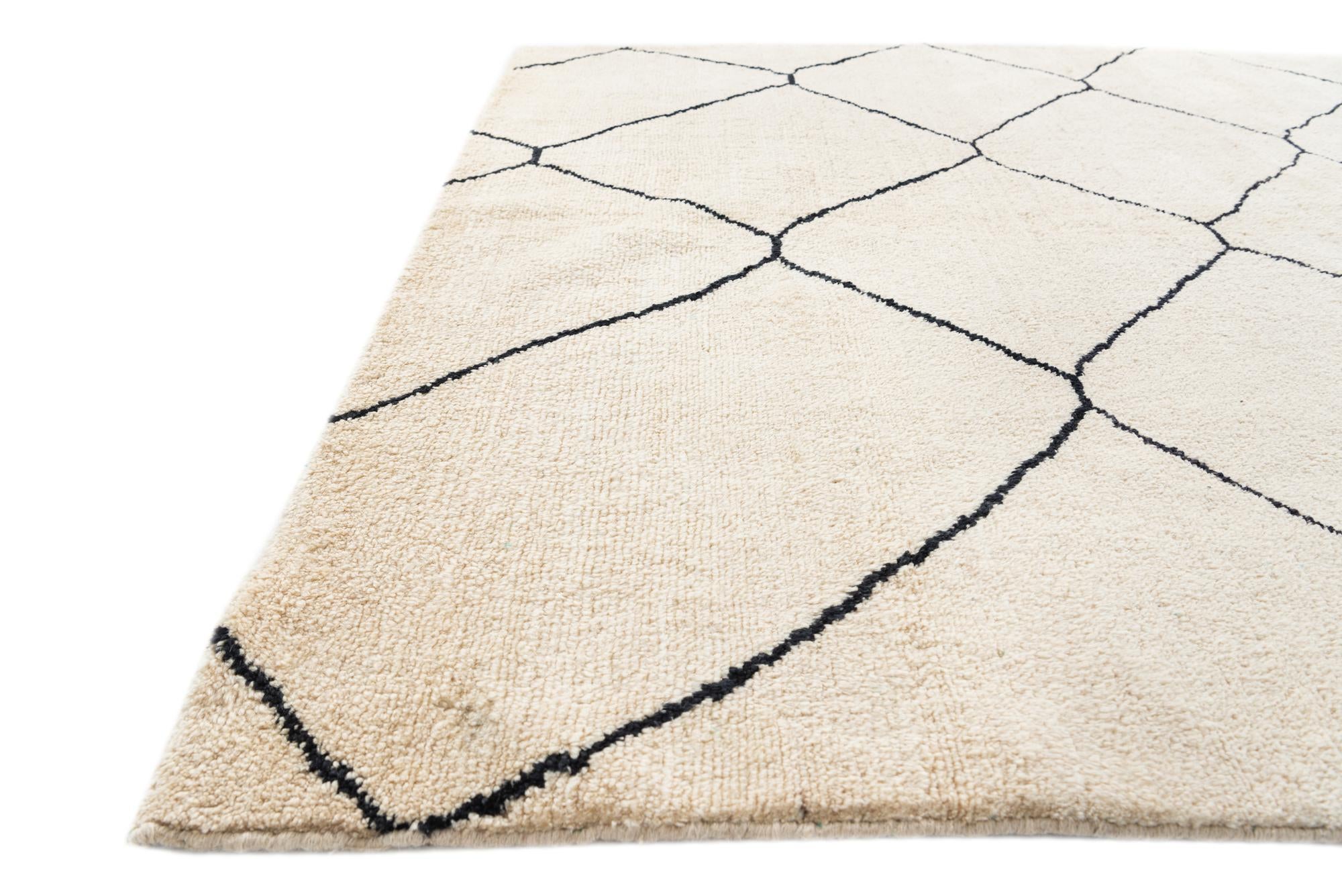5' 9 x 7' 4 Hand Knotted Moroccan Wool Rug