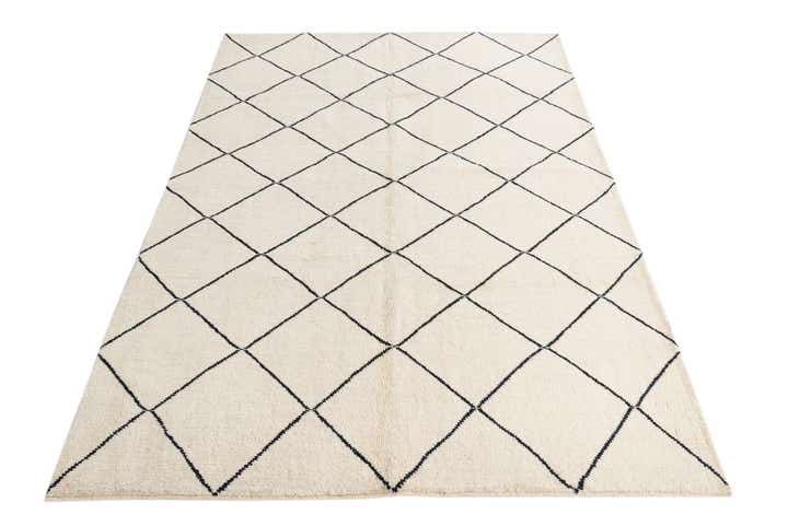 5' 8 x 8' Hand Knotted Moroccan Wool Rug