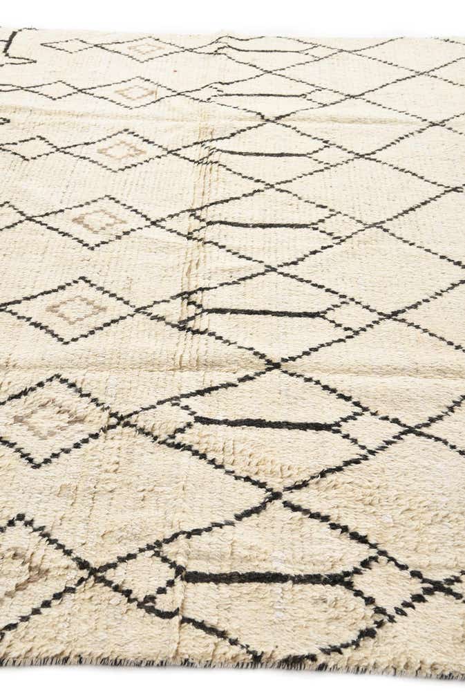 8' x 10' 8 Hand Knotted Moroccan Wool Rug