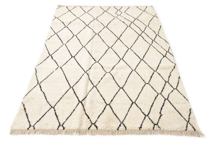 6' x 9' 7 Hand Knotted Moroccan Wool Rug