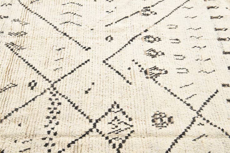 Detail image of 5' 9 x 9' 5 Hand Knotted Moroccan Wool Rug