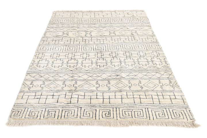 5' 2 x 8' Hand Knotted Moroccan Wool Rug