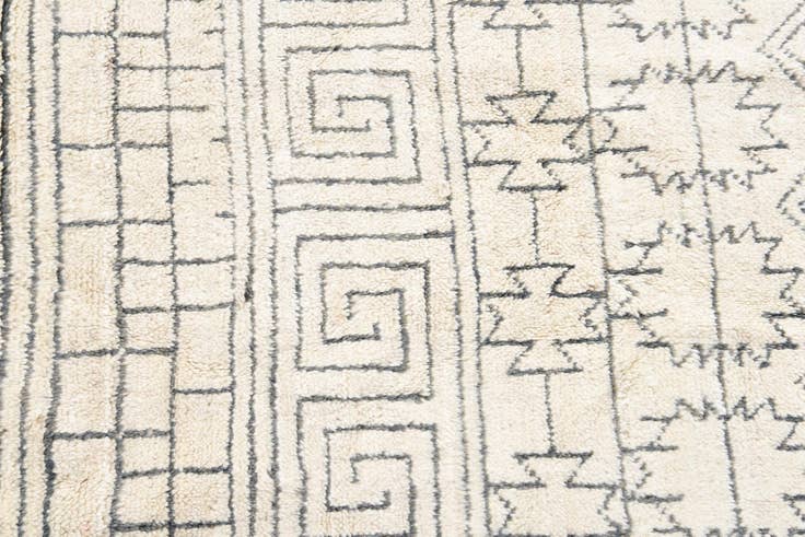 Detail image of 5' 2 x 8' Hand Knotted Moroccan Wool Rug