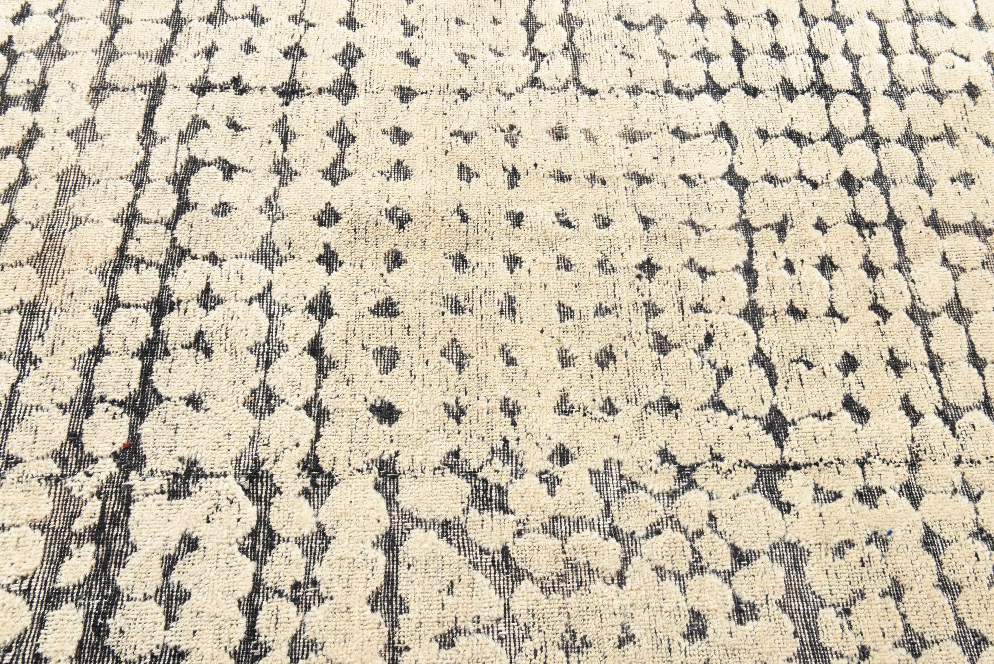 5' 6 x 8' 3 Hand Knotted Moroccan Wool Rug