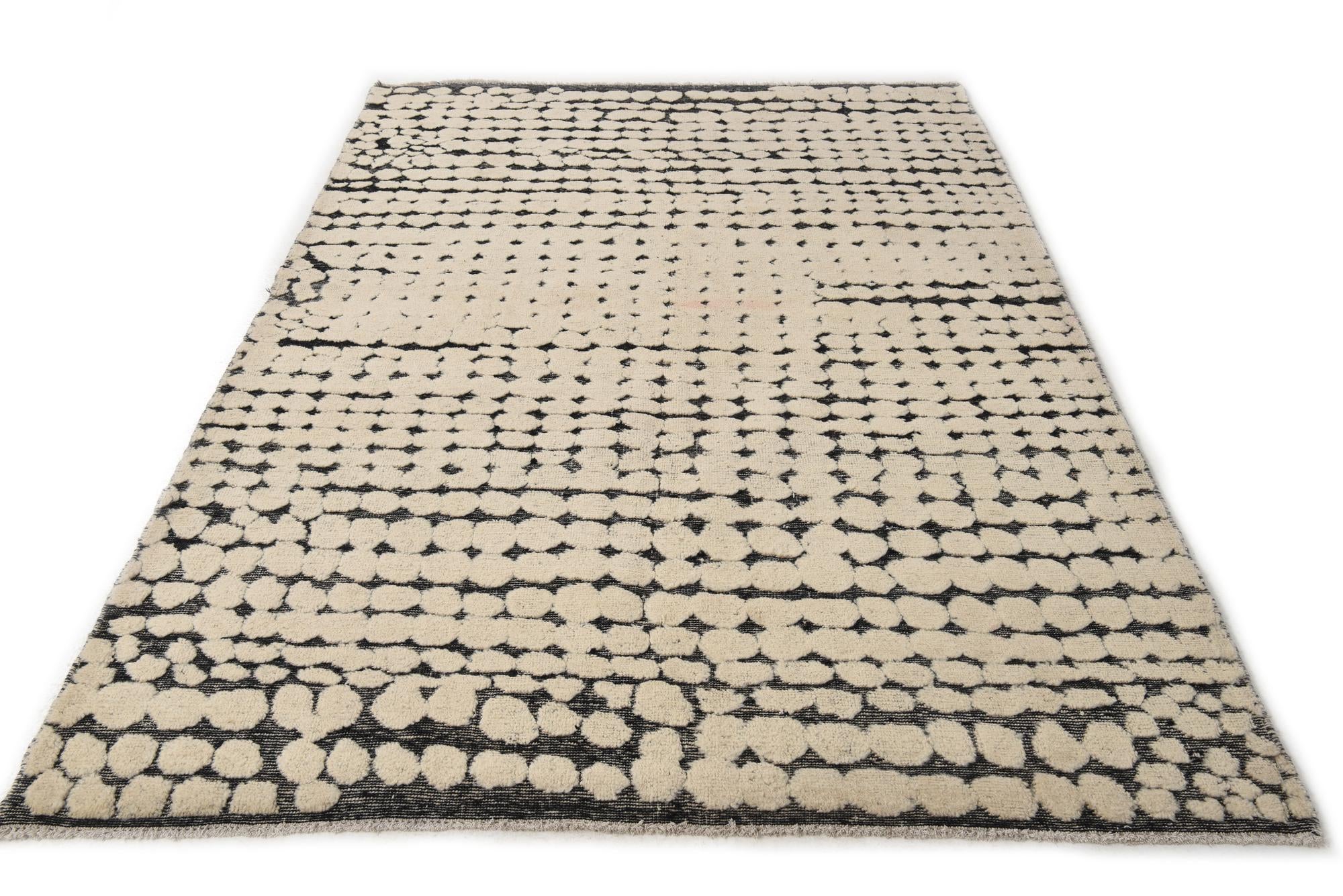 5' 6 x 8' 5 Hand Knotted Moroccan Wool Rug