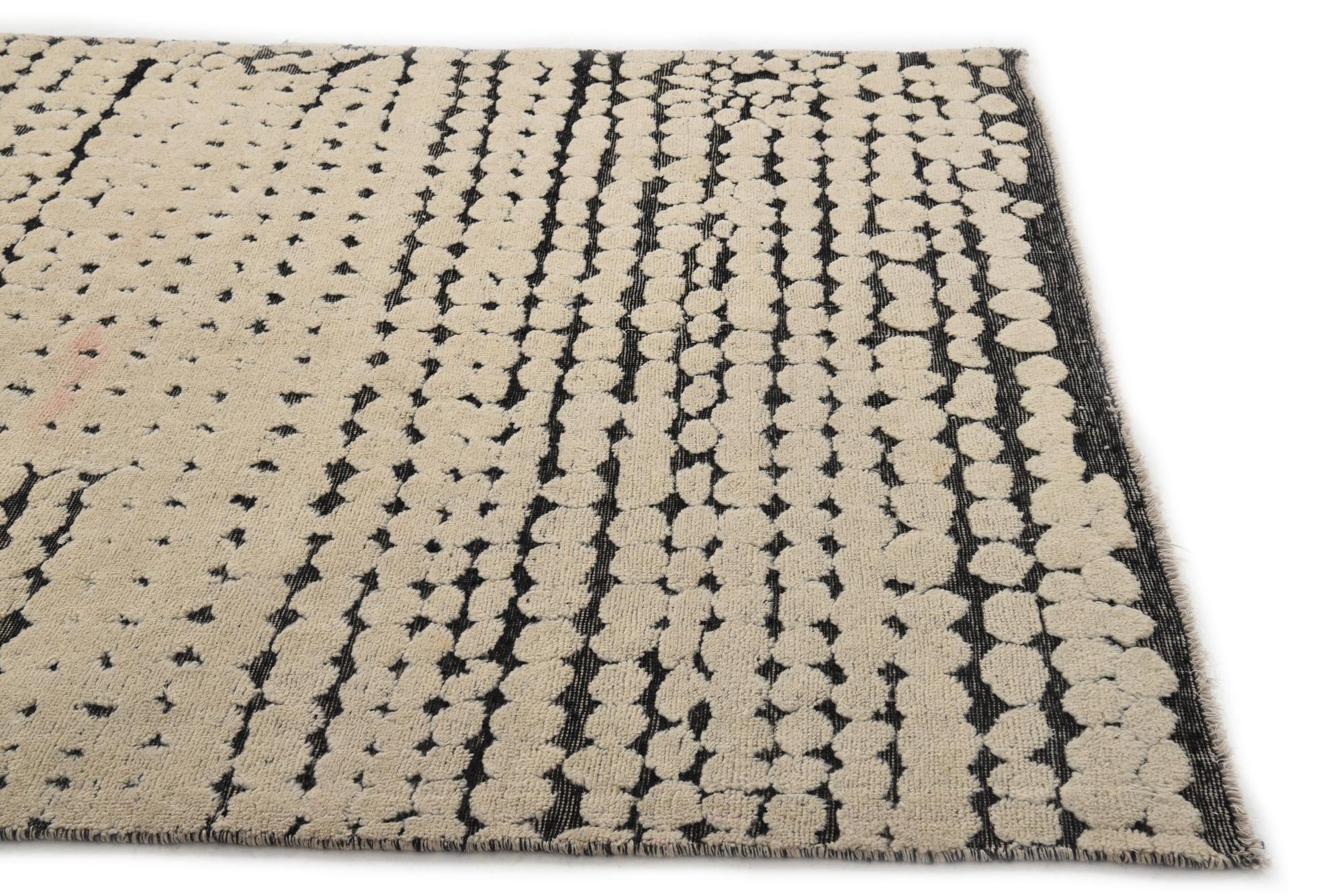 5' 6 x 8' 5 Hand Knotted Moroccan Wool Rug