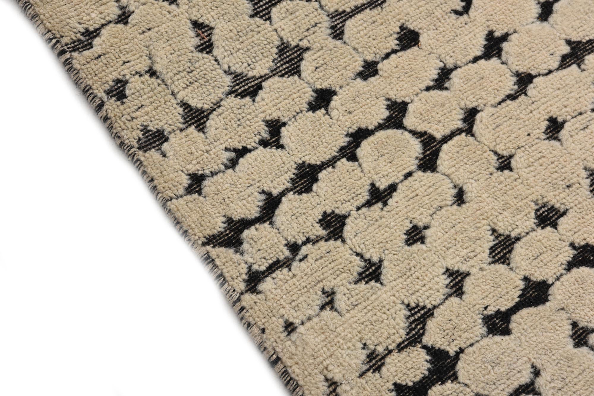 5' 6 x 8' 5 Hand Knotted Moroccan Wool Rug