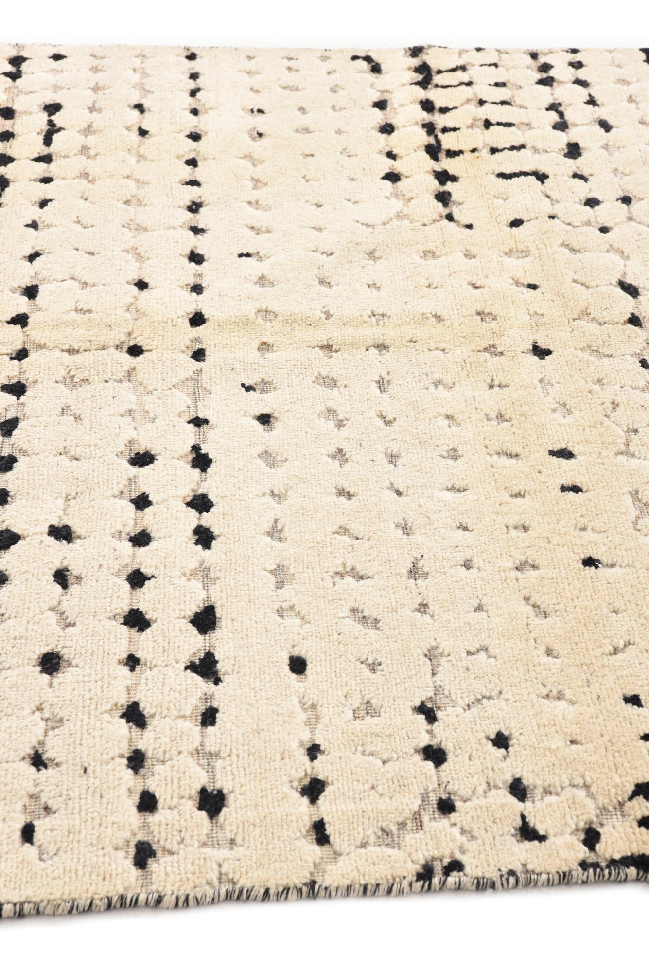 5' 4 x 8' 3 Hand Knotted Moroccan Wool Rug