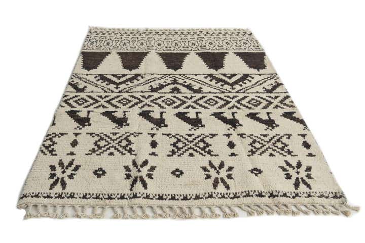 4' 5 x 6' 8 Hand Knotted Moroccan Wool Rug