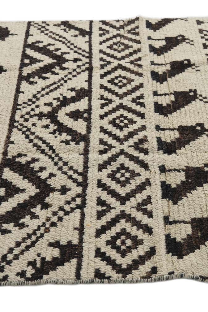 4' 5 x 6' 8 Hand Knotted Moroccan Wool Rug