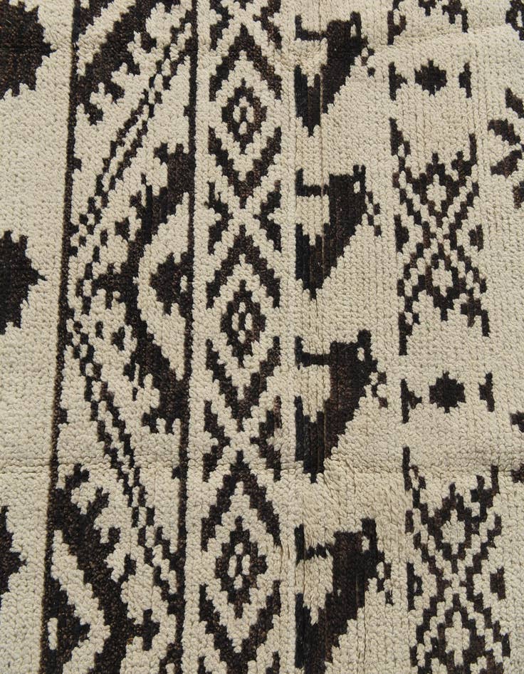 Detail image of 4' 5 x 6' 8  Hand Knotted Moroccan Wool Rug