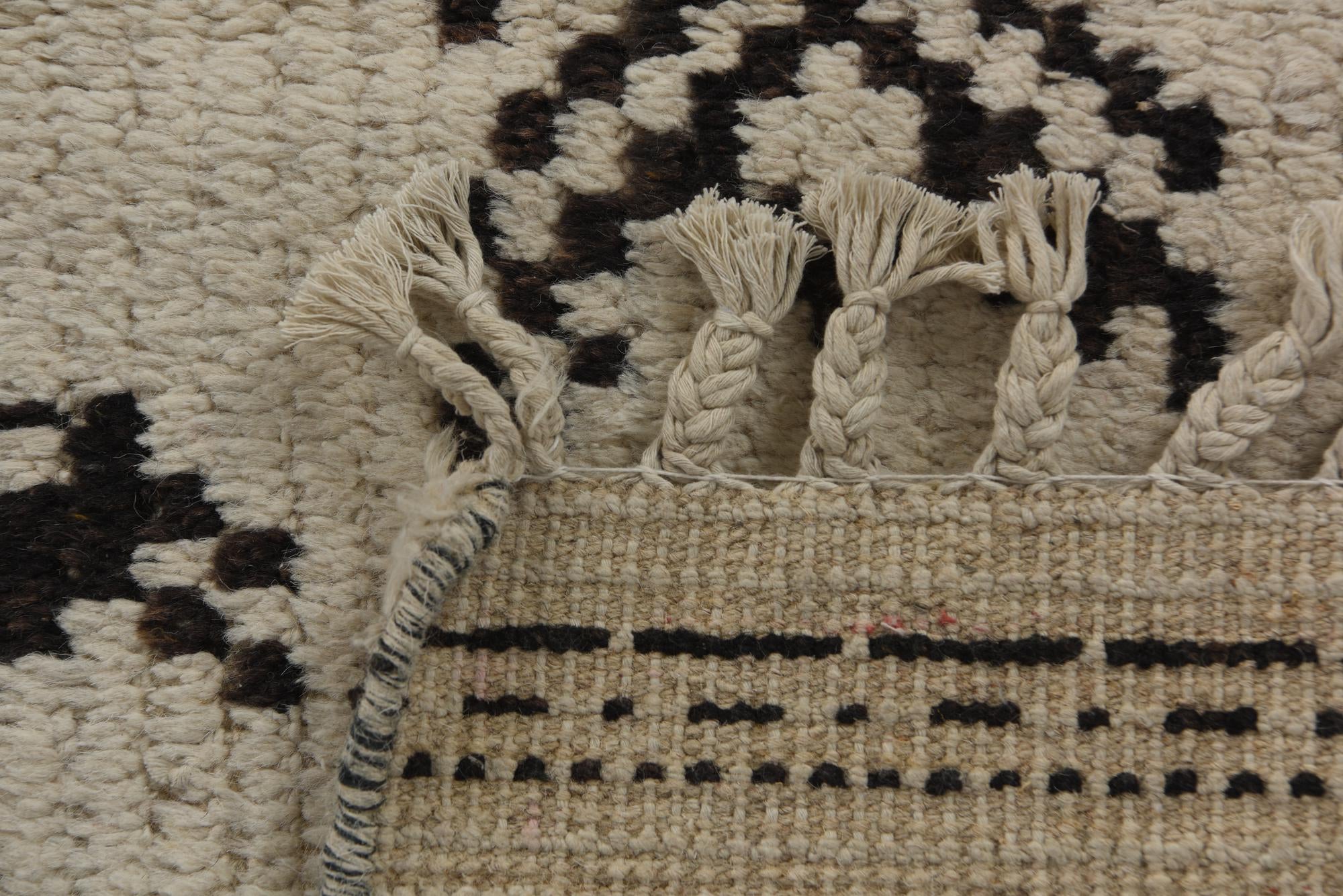 4' 4 x 6' 7 Hand Knotted Moroccan Wool Rug