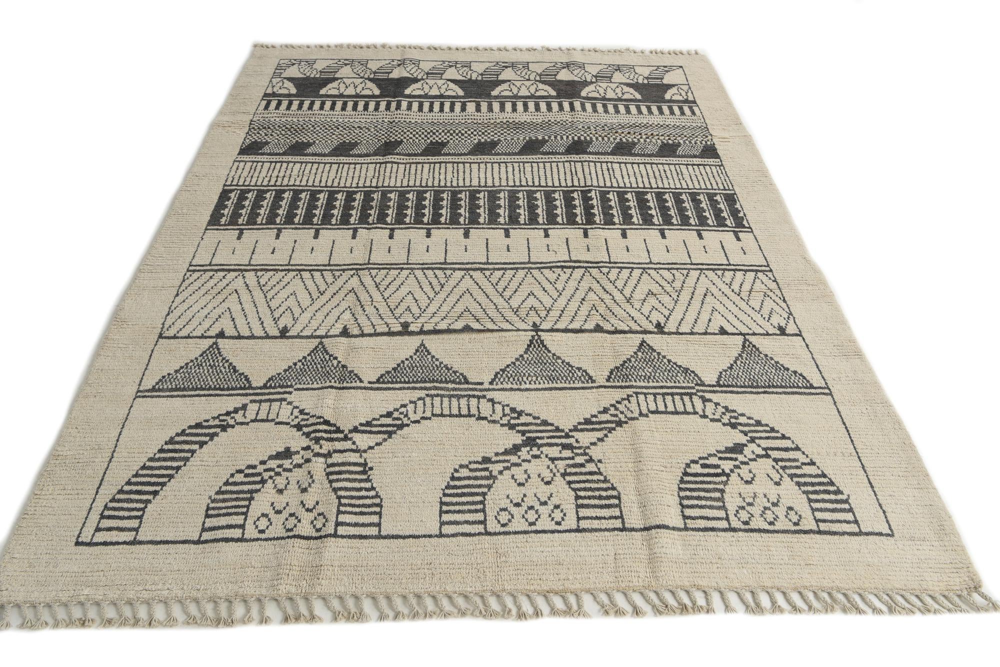 8' 1 x 10' 9 Hand Knotted Moroccan Wool Rug