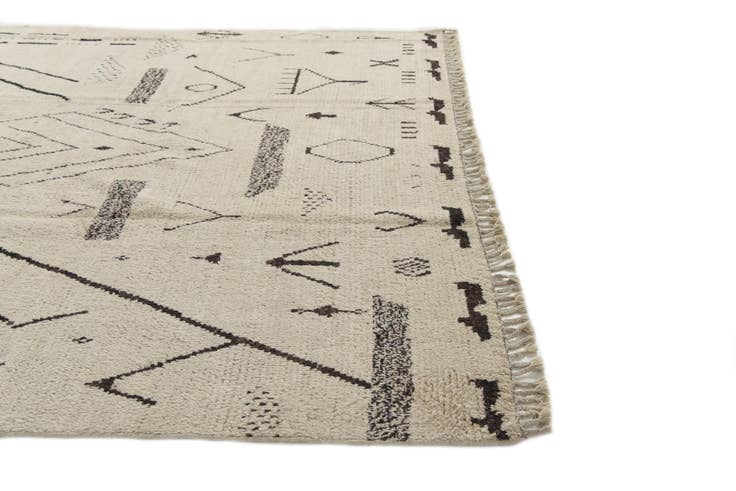 Detail image of 8' 2 x 10' 5 Hand Knotted Moroccan Wool Rug