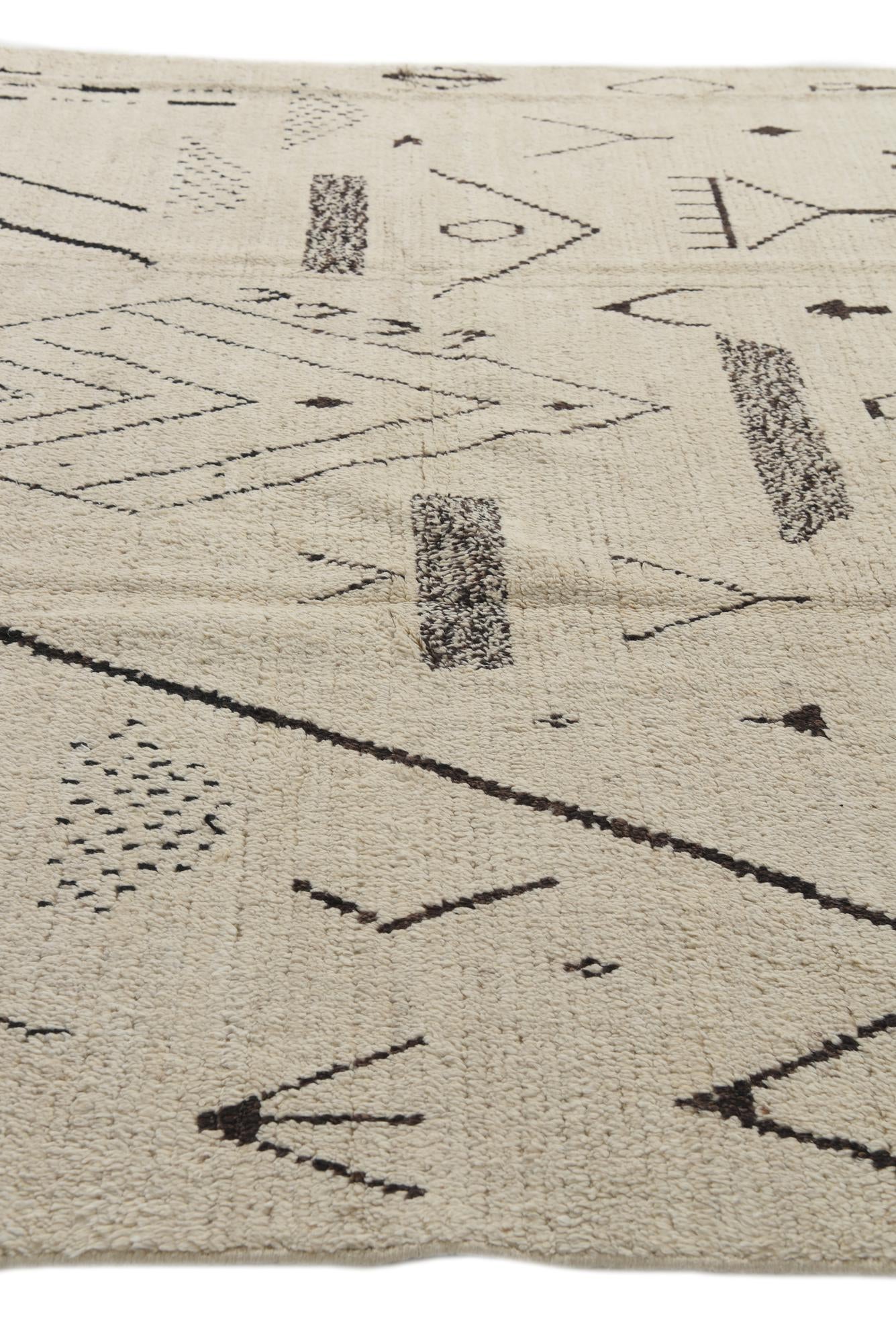 8' 2 x 10' 5 Hand Knotted Moroccan Wool Rug