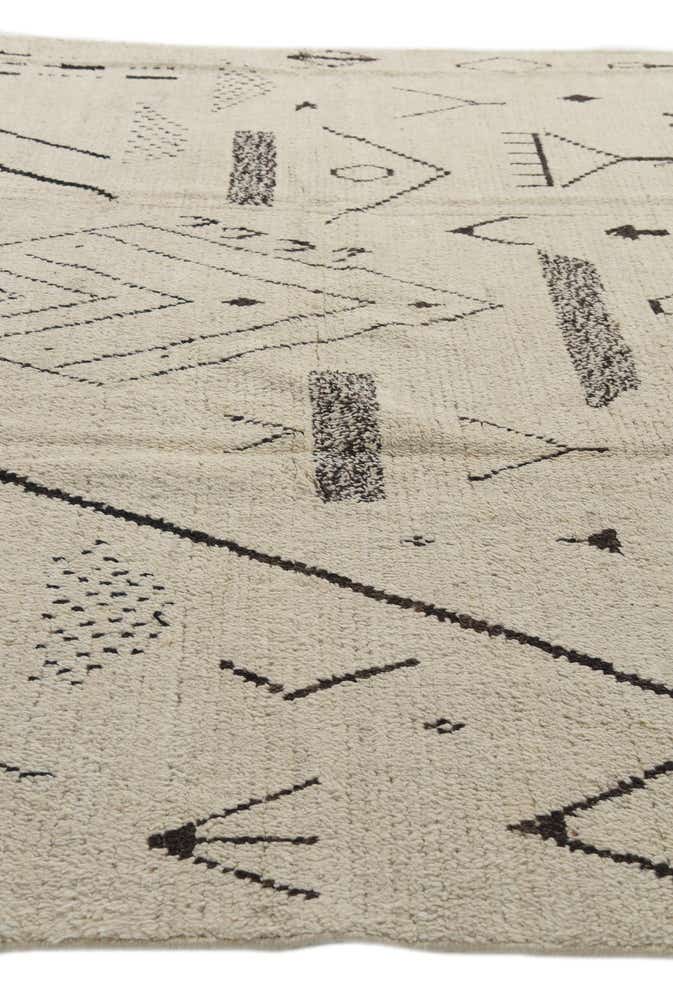 8' 2 x 10' 5 Hand Knotted Moroccan Wool Rug