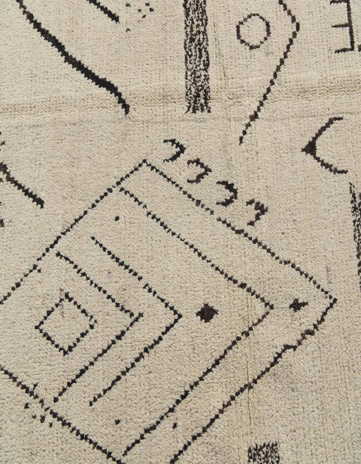 Detail image of 8' 2 x 10' 5  Hand Knotted Moroccan Wool Rug