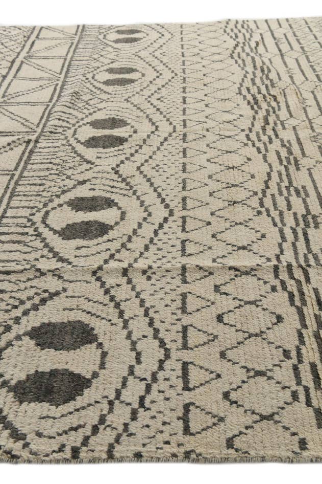 Detail image of 9' x 12' 7 Hand Knotted Moroccan Wool Rug