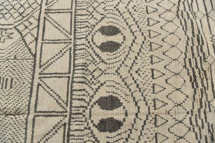 9' x 12' 7 Hand Knotted Moroccan Wool Rug