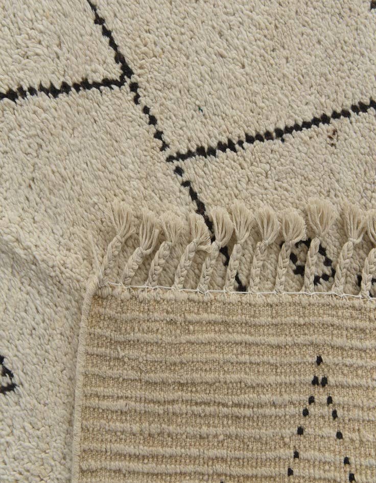 Detail image of 8' 9 x 12'  Hand Knotted Moroccan Wool Rug