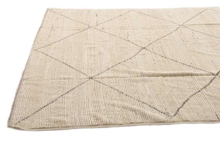 7' 10 x 9' 9 Hand Knotted Moroccan Wool Rug