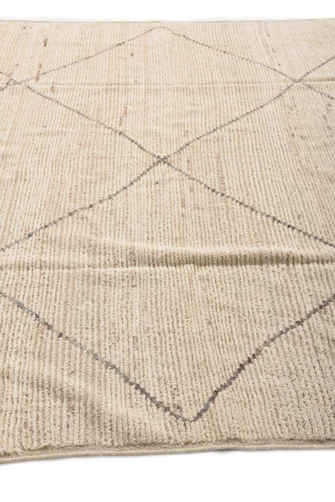 7' 10 x 9' 9 Hand Knotted Moroccan Wool Rug