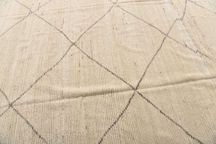 7' 10 x 9' 9 Hand Knotted Moroccan Wool Rug