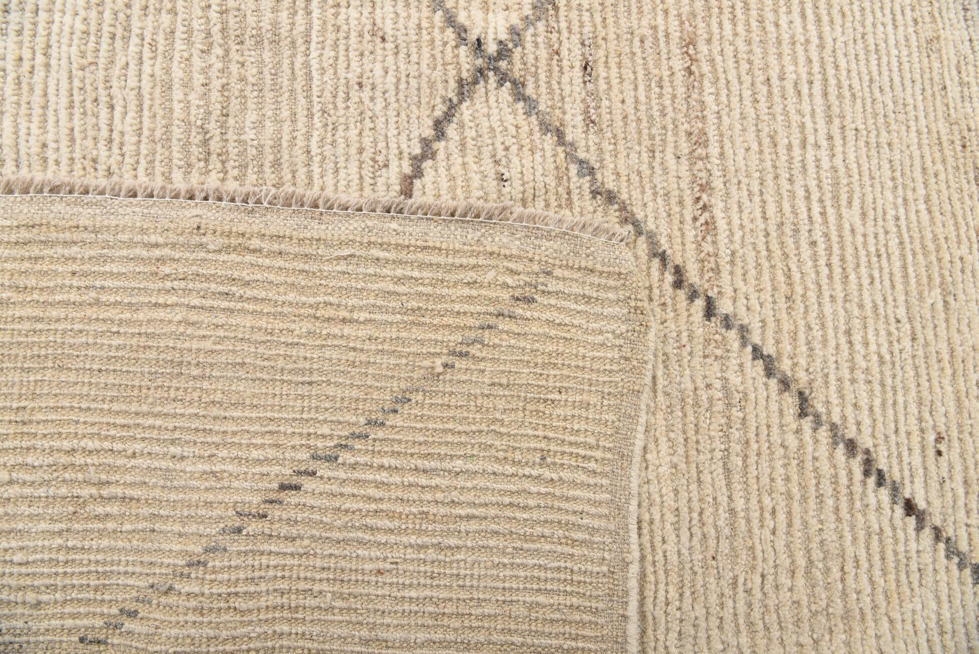 7' 10 x 9' 9 Hand Knotted Moroccan Wool Rug