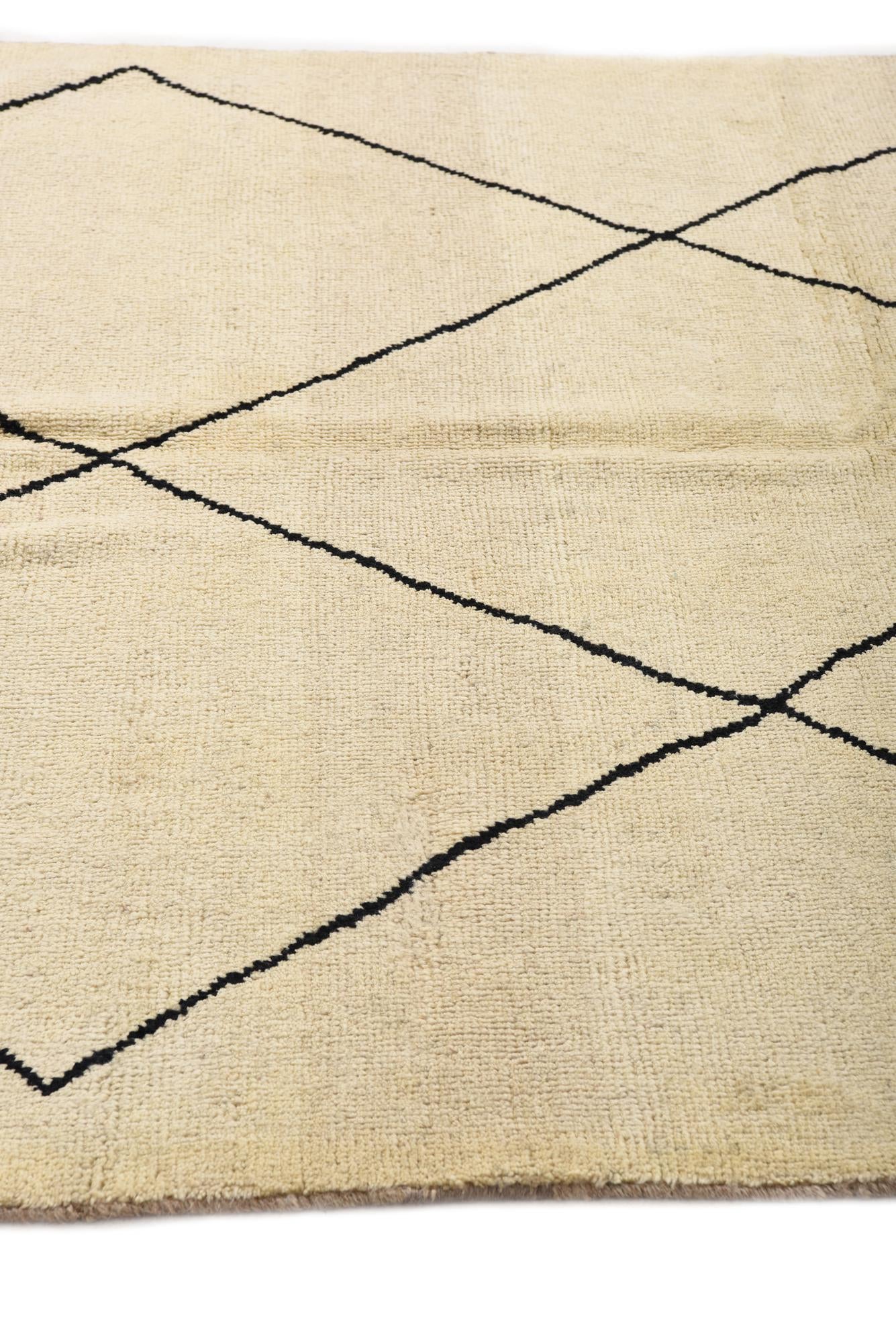 5' 9 x 8' 4 Hand Knotted Moroccan Wool Rug