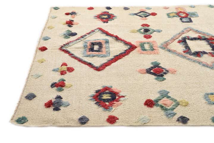 5' 5 x 8' 1 Hand Knotted Moroccan Wool Rug