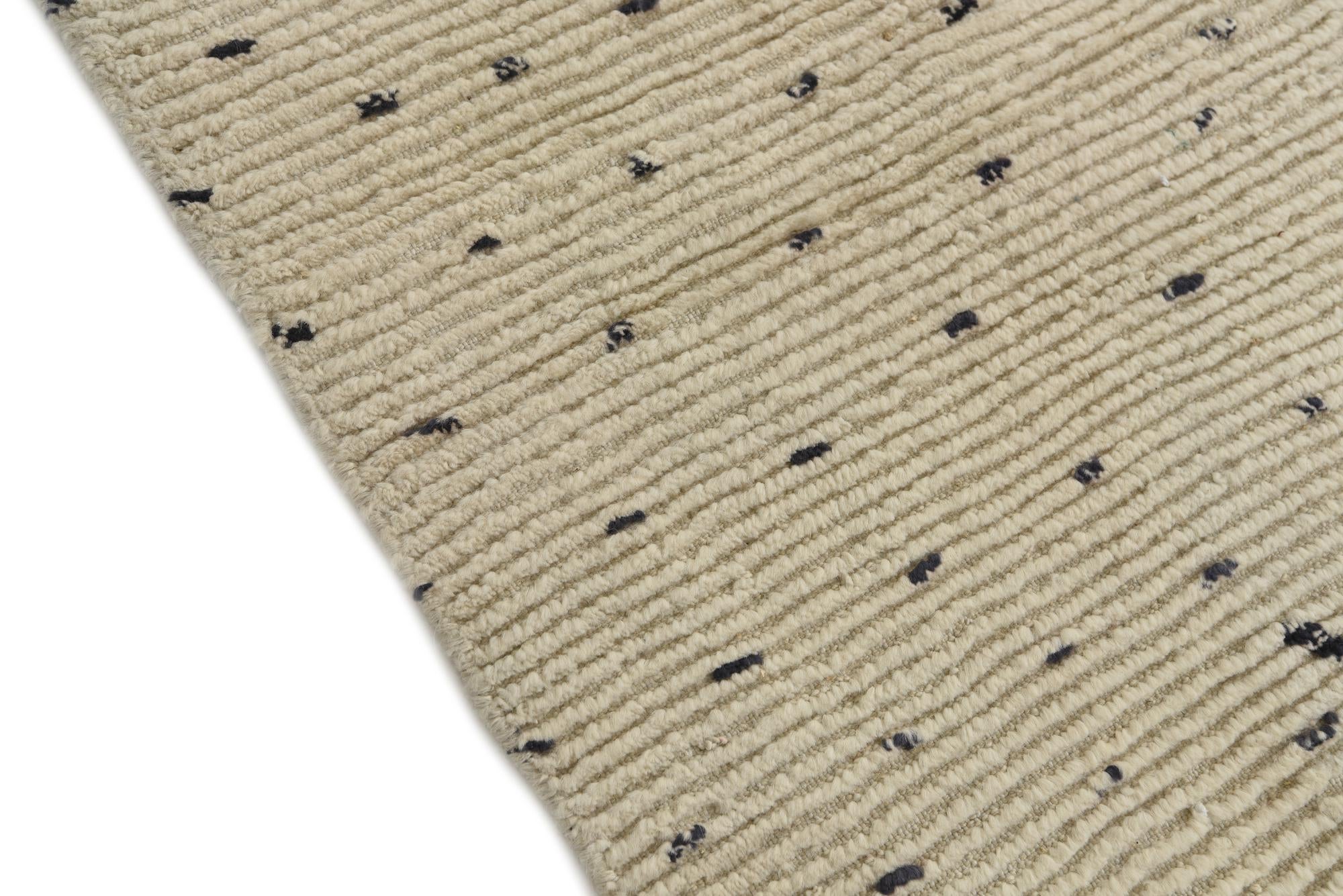 5' 7 x 7' 9 Hand Knotted Moroccan Wool Rug