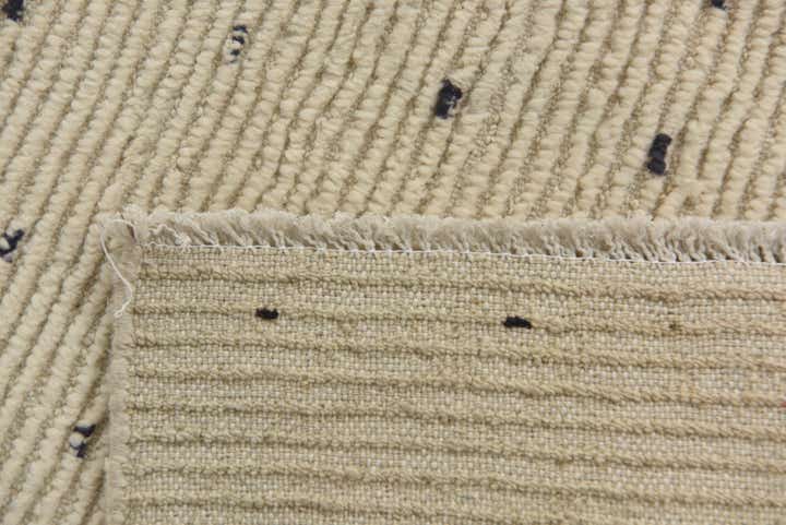 5' 7 x 7' 9 Hand Knotted Moroccan Wool Rug