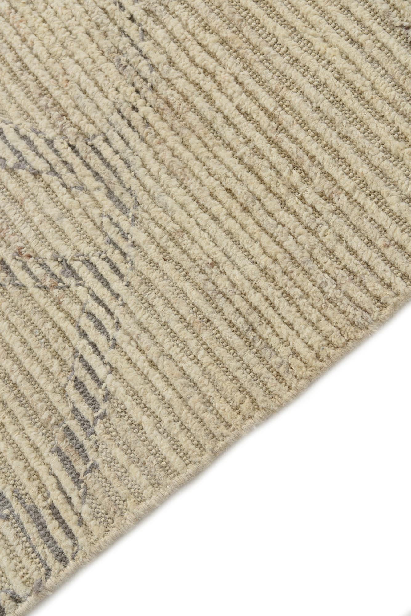 5' 7 x 8' Hand Knotted Moroccan Wool Rug