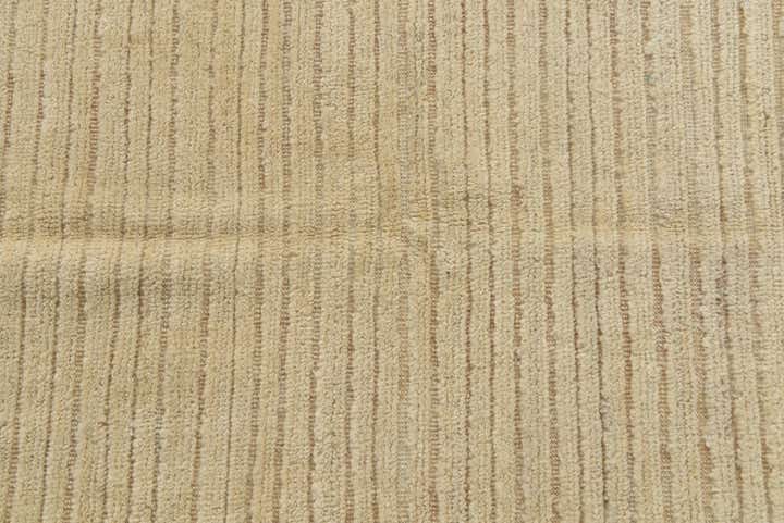 4' 10 x 6' 8 Hand Knotted Moroccan Wool Rug