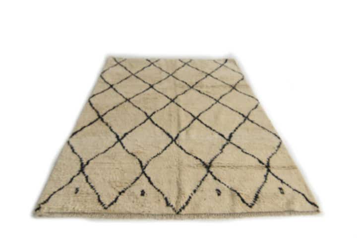 5' 5 x 8' 1 Hand Knotted Moroccan Wool Rug