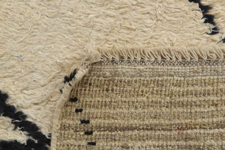 5' 5 x 8' 1 Hand Knotted Moroccan Wool Rug