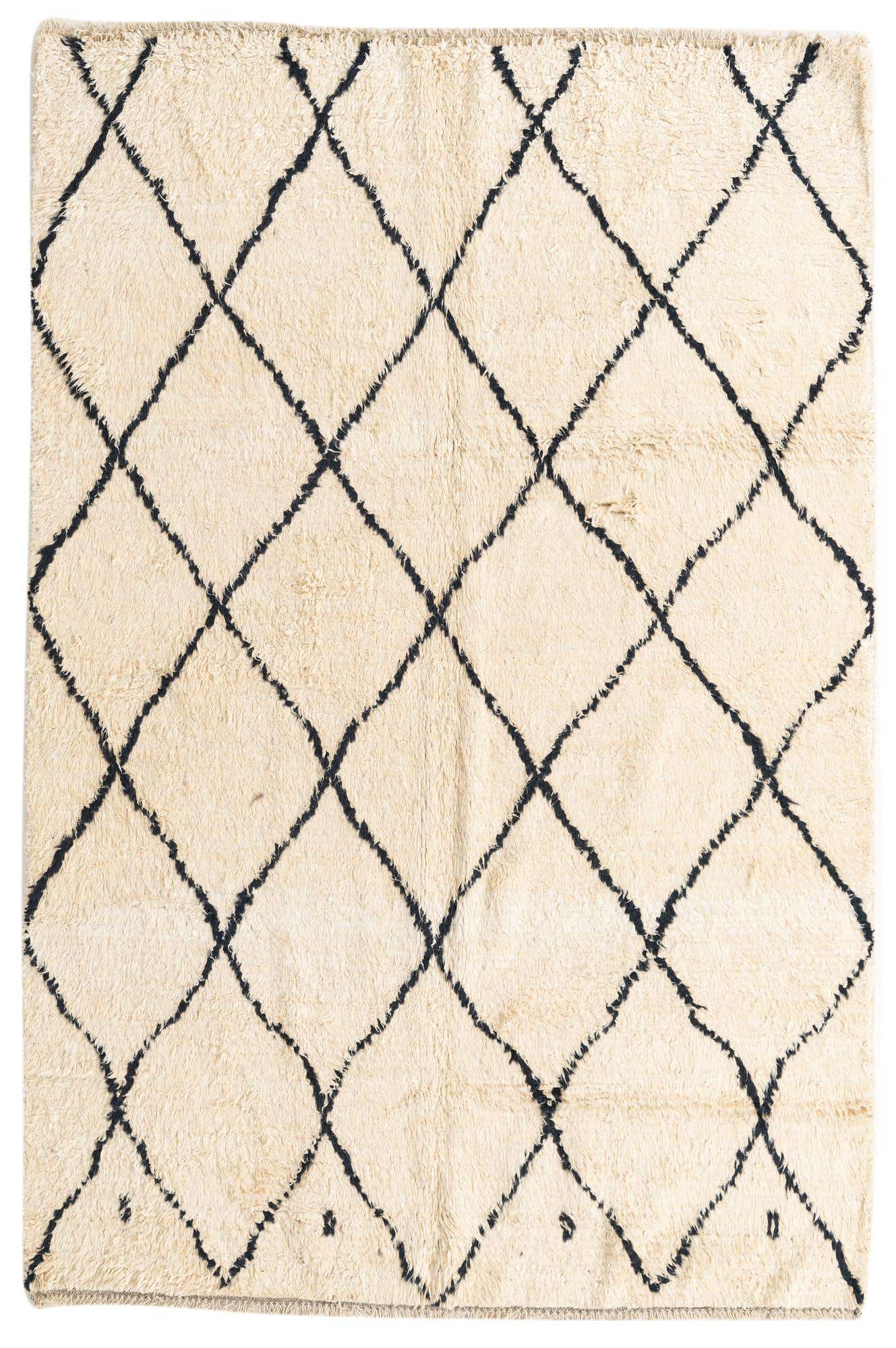 5' 5 x 8' 1 Hand Knotted Moroccan Wool Rug