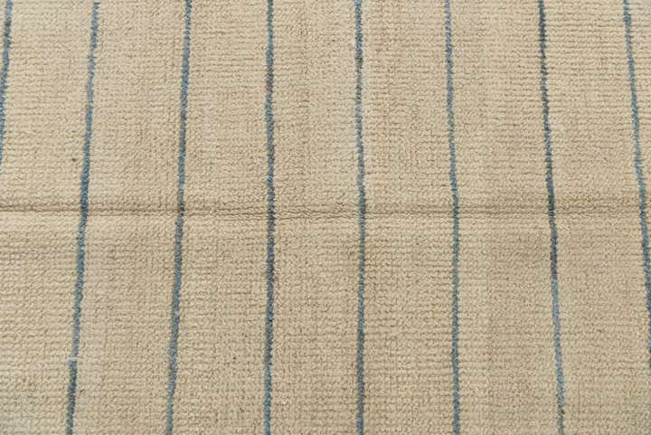 5' x 7' 2 Hand Knotted Moroccan Wool Rug