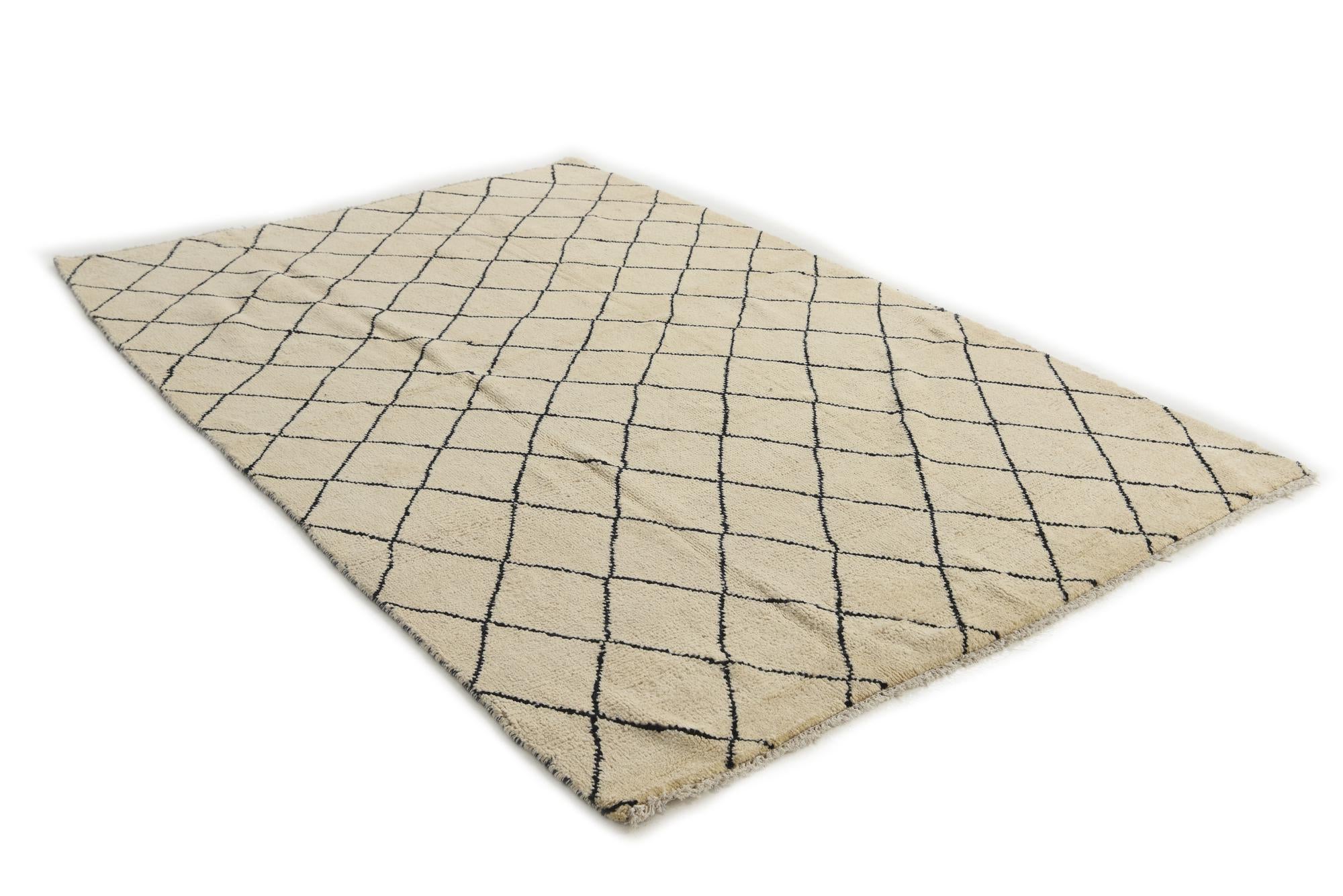 5' 3 x 7' 8 Hand Knotted Moroccan Wool Rug