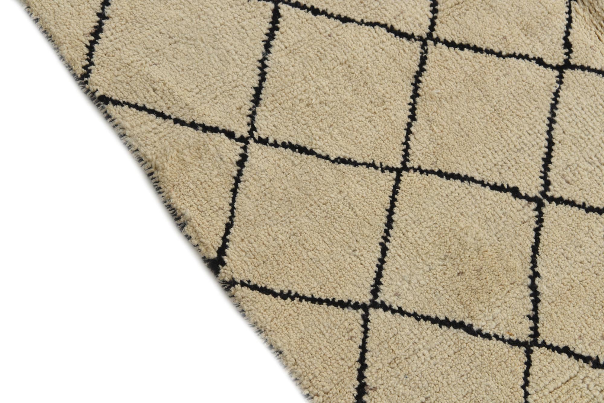 5' 3 x 7' 8 Hand Knotted Moroccan Wool Rug