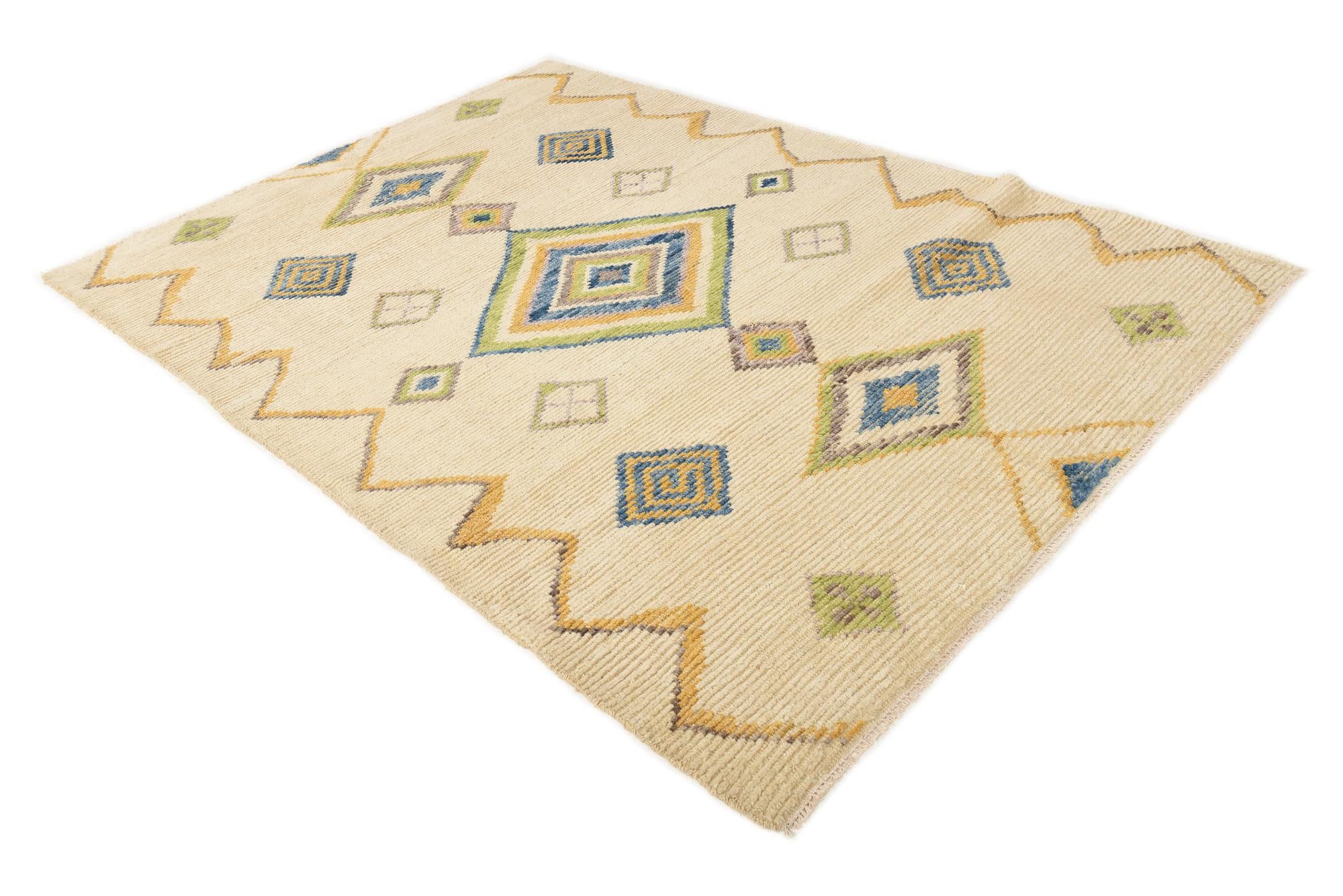 5' 9 x 8' 3 Hand Knotted Moroccan Wool Rug